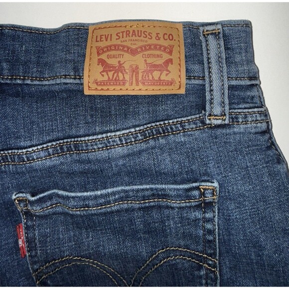 Levi’s Mid Length Denim Shorts Blue Distressed Cuffed Jean Shorts Size 26 - Picture 7 of 7